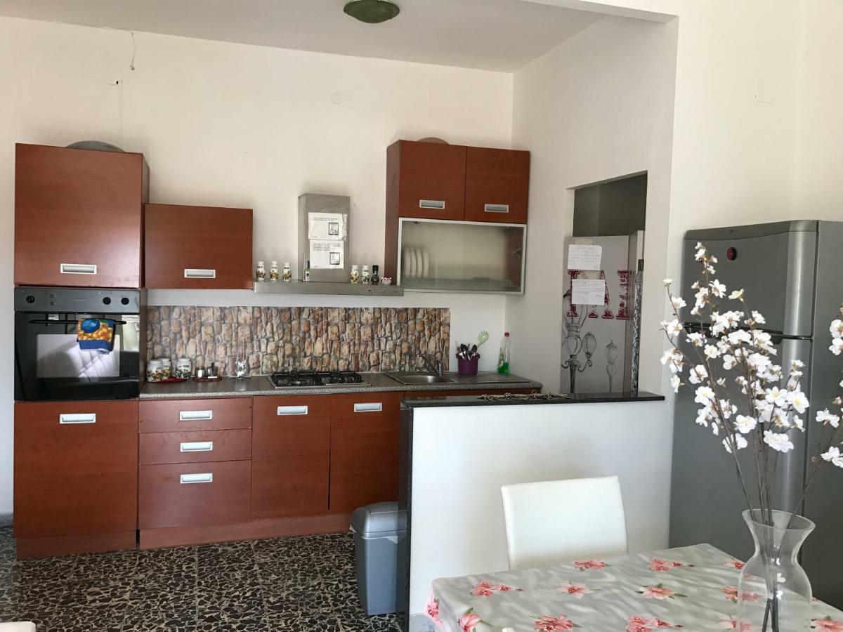 B&B Cagliari Ariosto Eksteriør billede
