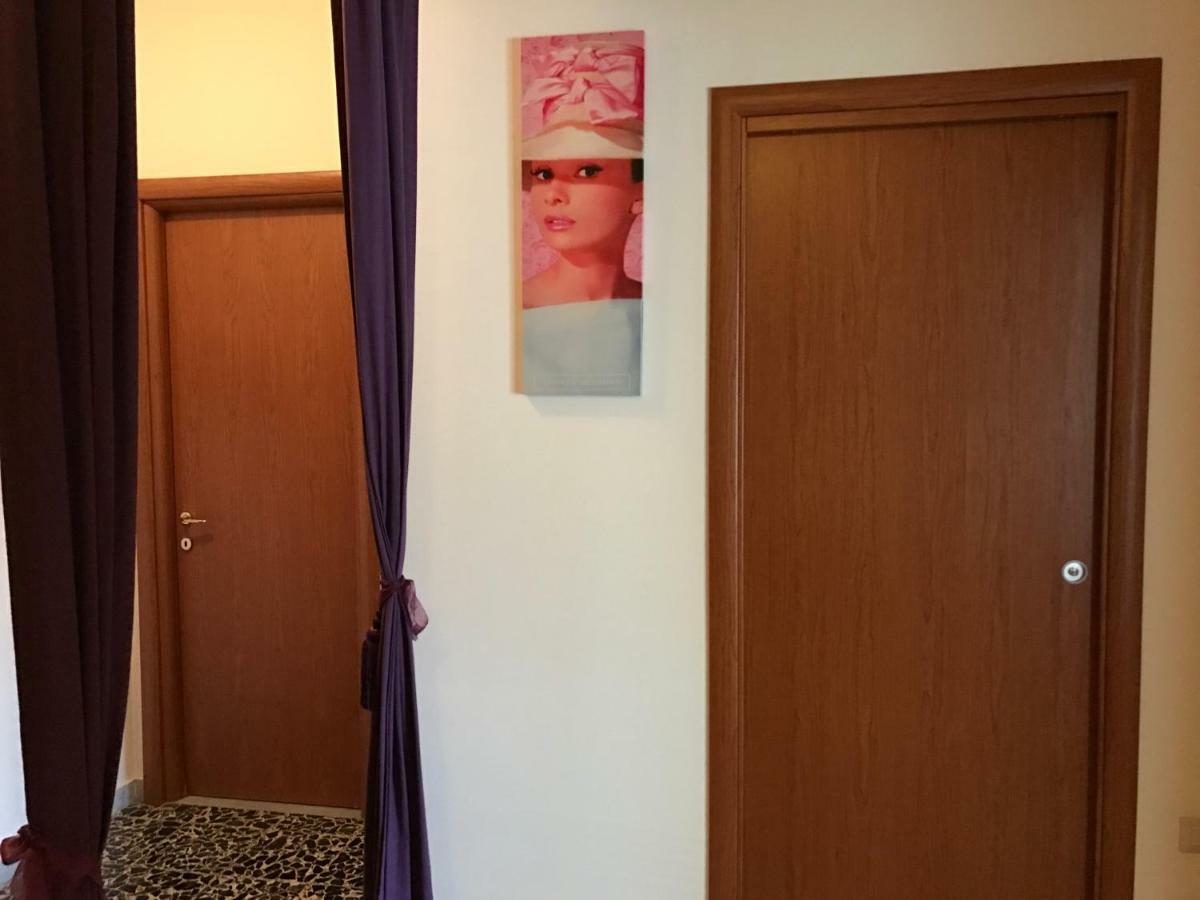 B&B Cagliari Ariosto Eksteriør billede