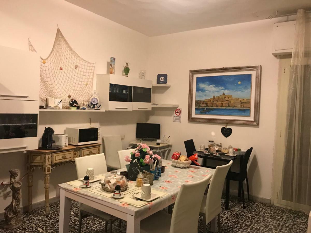 B&B Cagliari Ariosto Eksteriør billede